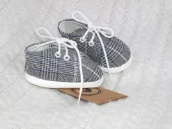 Buciki niemowlęce wiązane chrzest wkładka 9-12cm kratka