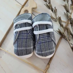 Buciki niemowlęce wiązane chrzest wkładka 9-12cm kratka