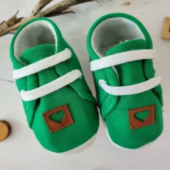 Buciki niemowlęce wiązane dresowe wkładka 9-12cm zielone