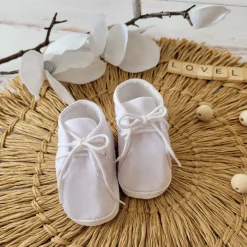 Buciki niemowlęce wiązane wkładka 9-12cm białe chrzest
