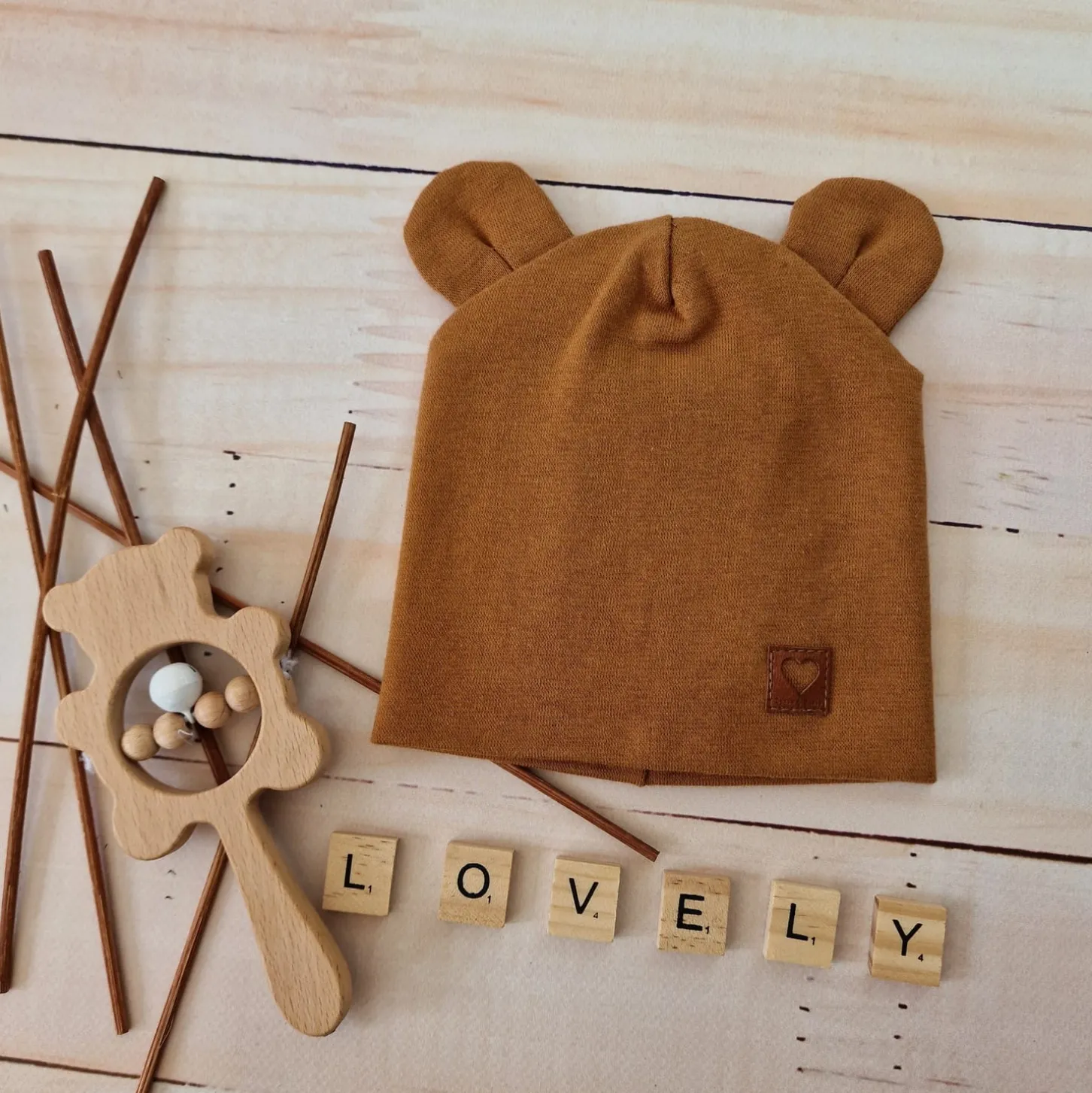 Czapka niemowlęca podwójna z uszkami elastyczna 56-98 cynamonowa