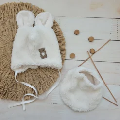 Czapka wiązana niemowlęca baranek z uszkami + apaszka rozmiar 56-86 ecru
