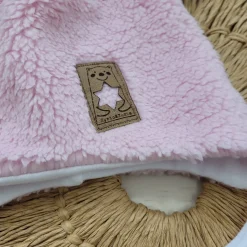 Czapka wiązana niemowlęca baranek z uszkami + apaszka rozmiar 56-86 różowa