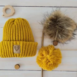 Czapka zimowa z pomponem 3w1 musztardowa