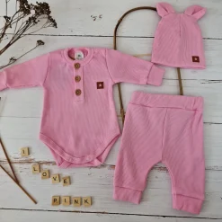 3cz komplet prążkowany body+spodnie+czapka 56-86 różowy