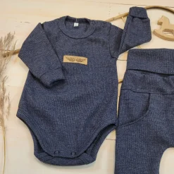 2 cz komplet prążkowany body+spodnie 56-86 jeans