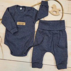 2 cz komplet prążkowany body+spodnie 56-86 jeans