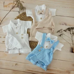 4cz muślinowy komplet body + spodnie na szelkach+ czapka + muszka 56-86 błękit