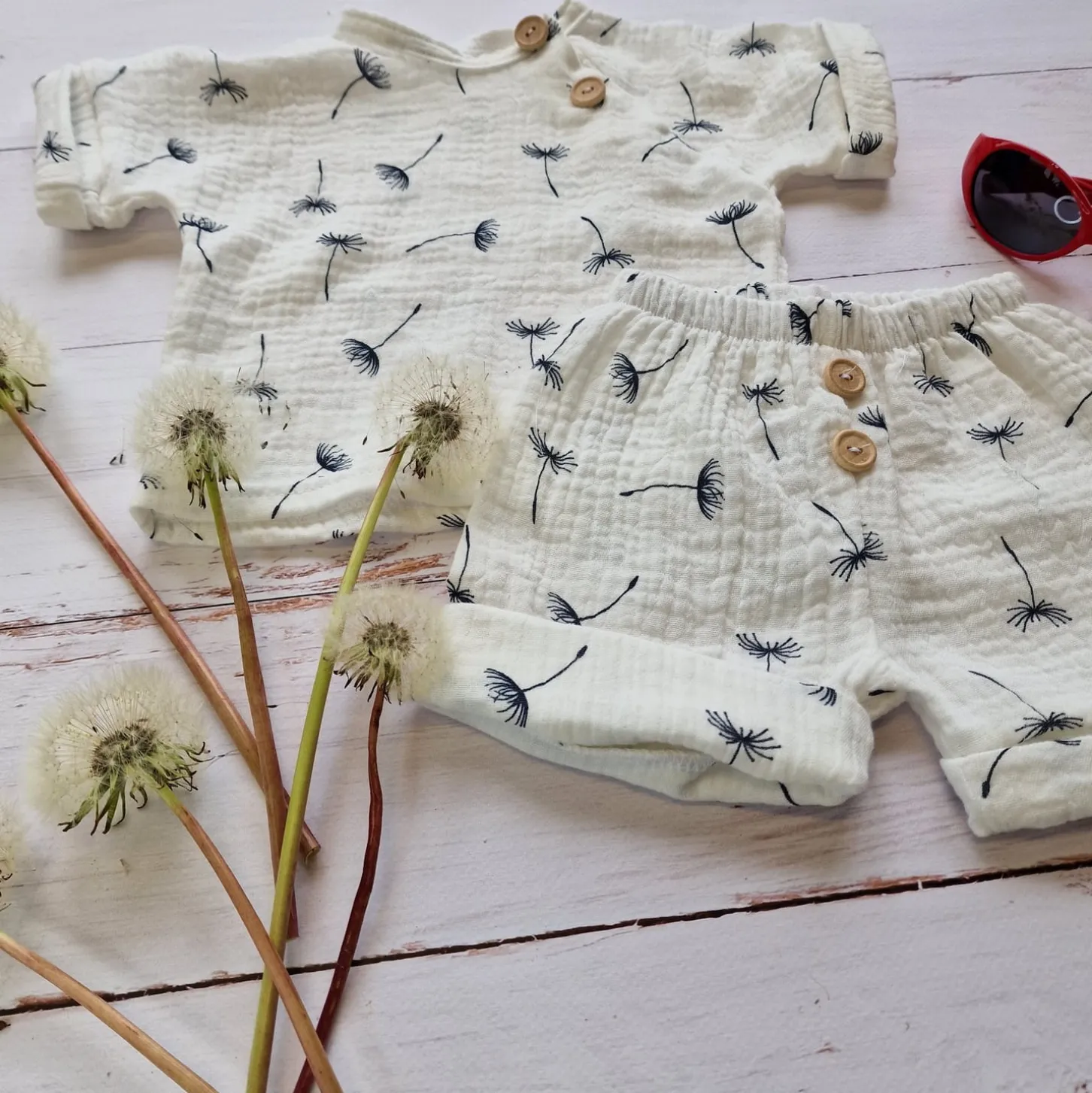 3 cz muślinowy komplet tshirt + spodenki + czapka 56-86 dmuchawce