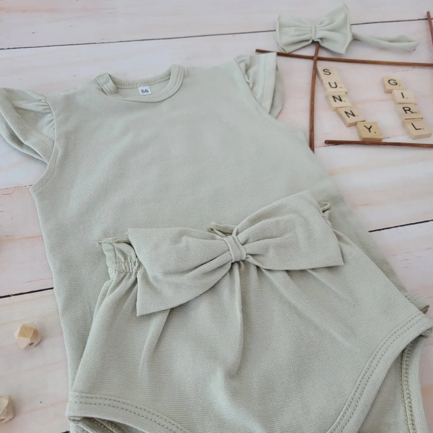 3cz zestaw komplet lato body+bloomersy+opaska z kokardą 56-86 oliwkowy