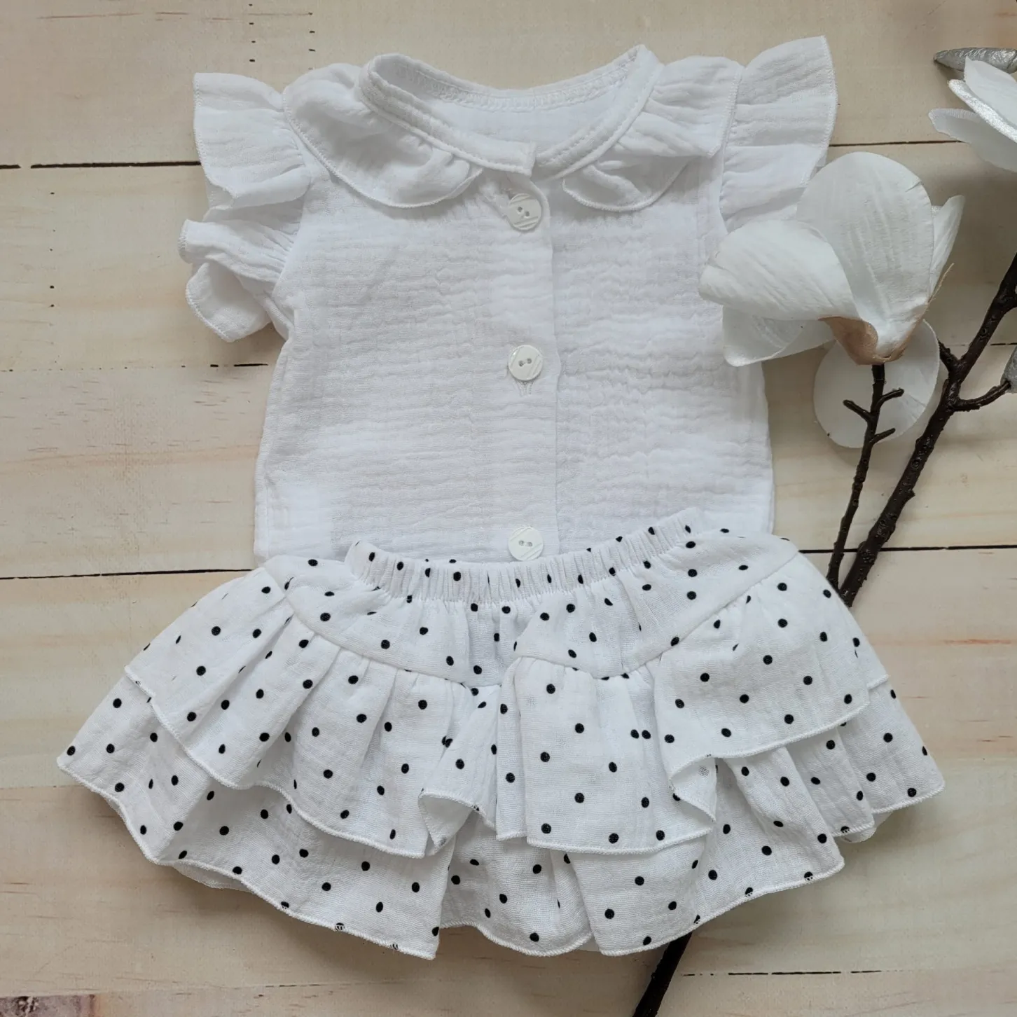 3 cz zestaw komplet lato body+bloomersy ze spódniczką +opaska 56-86 white