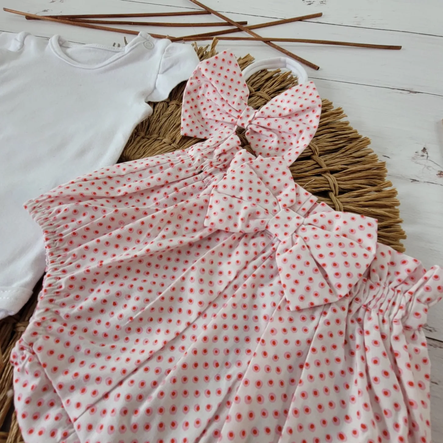 3cz zestaw komplet lato body+bloomersy+opaska biało-różowy ostatnie sztuki 56-86