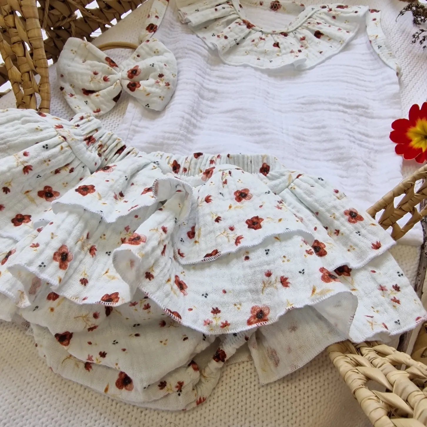 3cz zestaw komplet lato koszulka +bloomersy+opaska 56-98 kwiaty