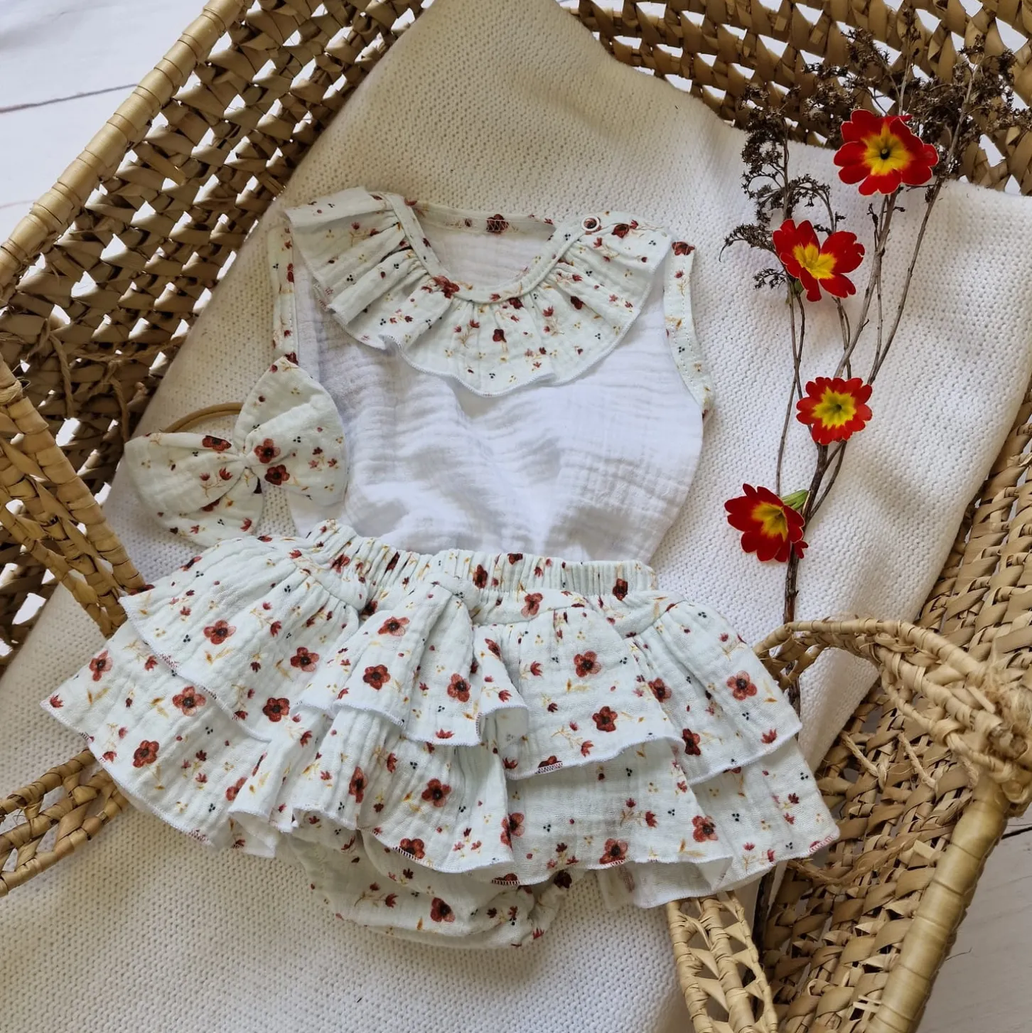 3cz zestaw komplet lato koszulka +bloomersy+opaska 56-98 kwiaty