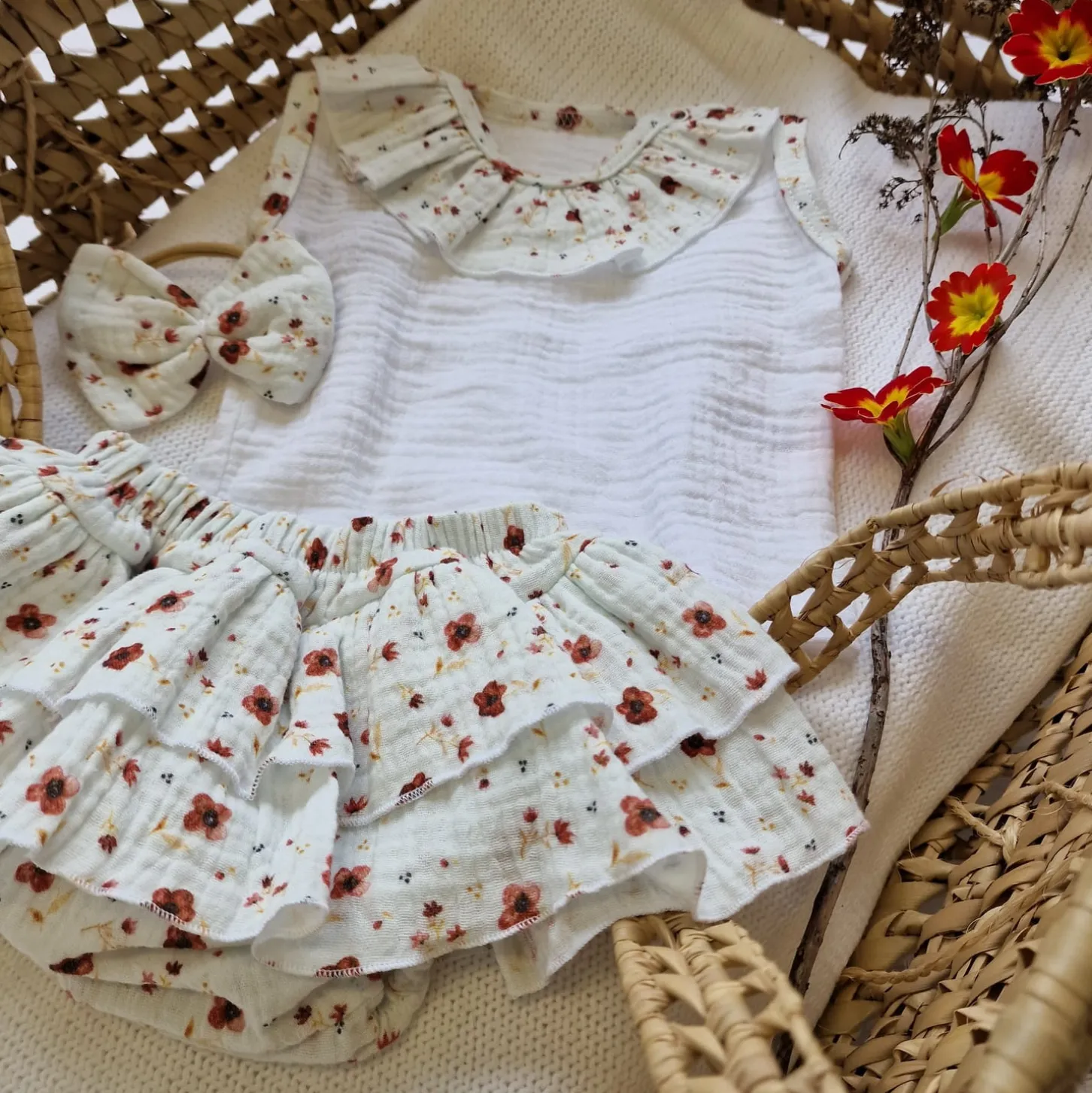 3cz zestaw komplet lato koszulka +bloomersy+opaska 56-98 kwiaty