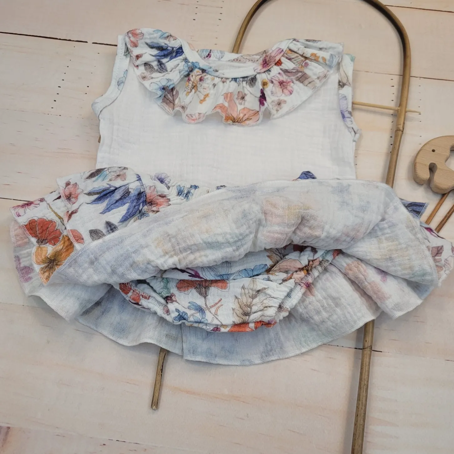 3cz zestaw komplet lato koszulka +bloomersy+opaska 56-98 kwiaty