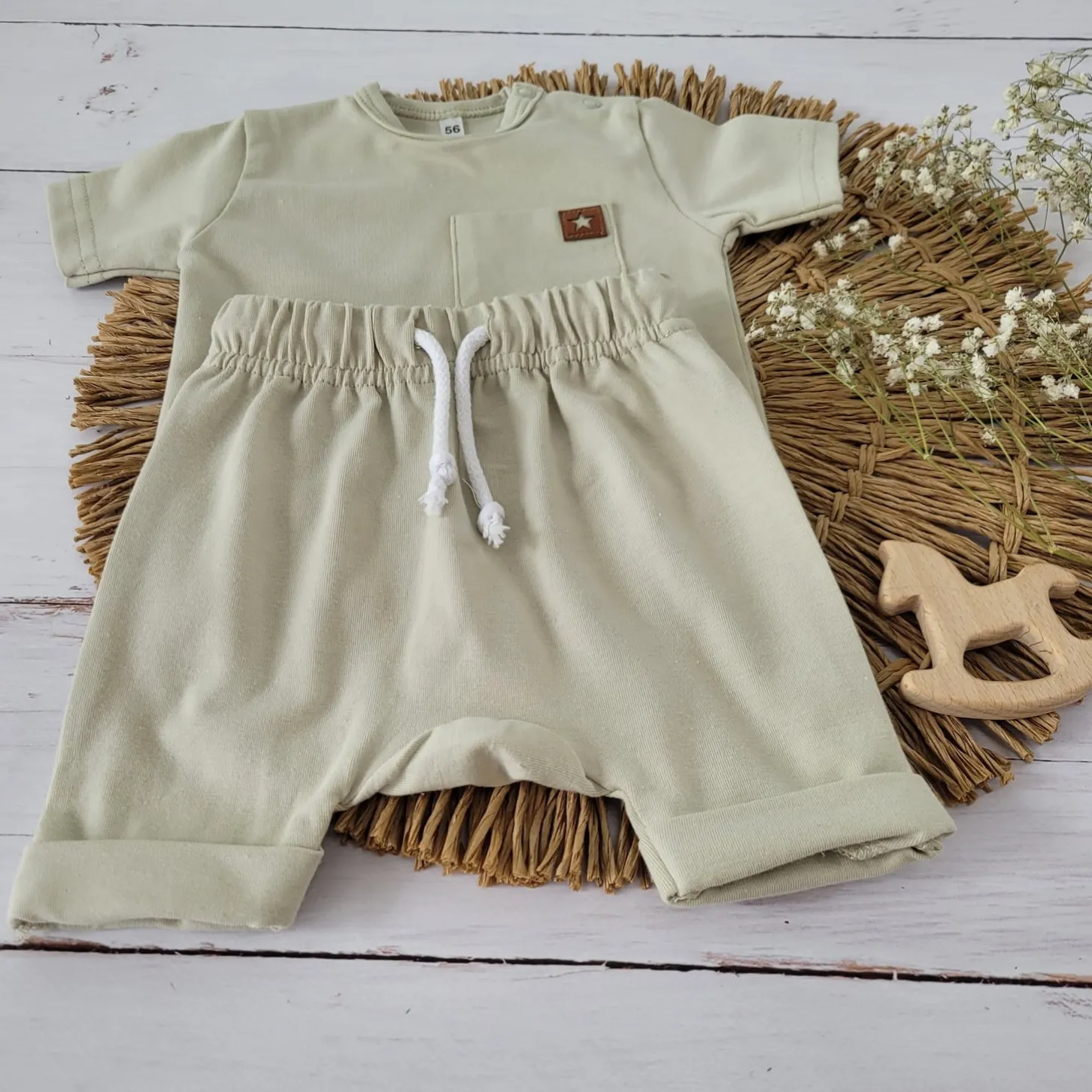 2 cz zestaw komplet tshirt +spodenki na lato oliwkowy ostatnie sztuki 74-86