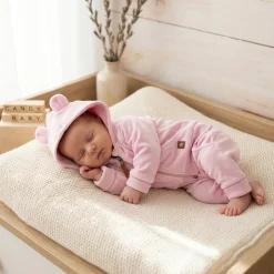 Dres niemowlęcy welurowy z uszkami 56-104 baby pink