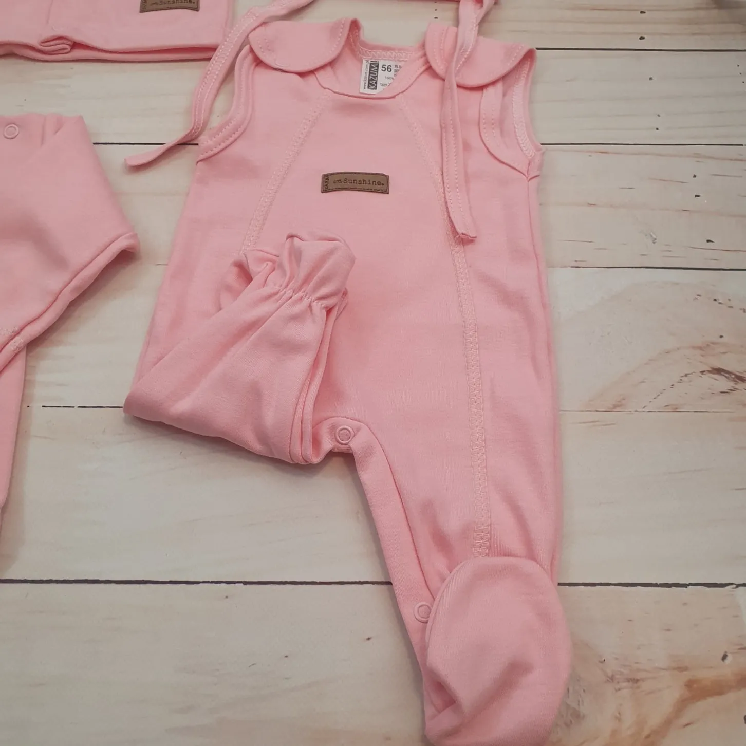 KAZUM 4 cz komplet: body +śpioch+kaftanik+czapka coral pink ostatnie sztuki 50, 62