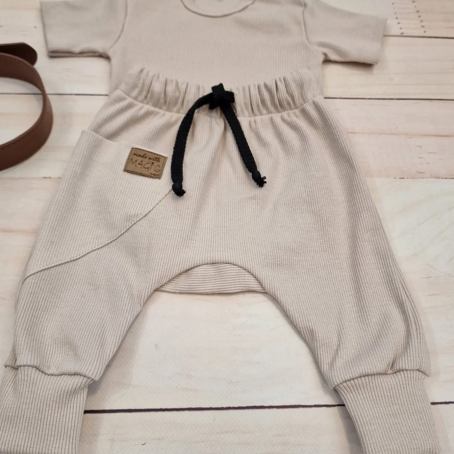 KAZUM 2 cz komplet body+spodnie 56-86 beige latte
