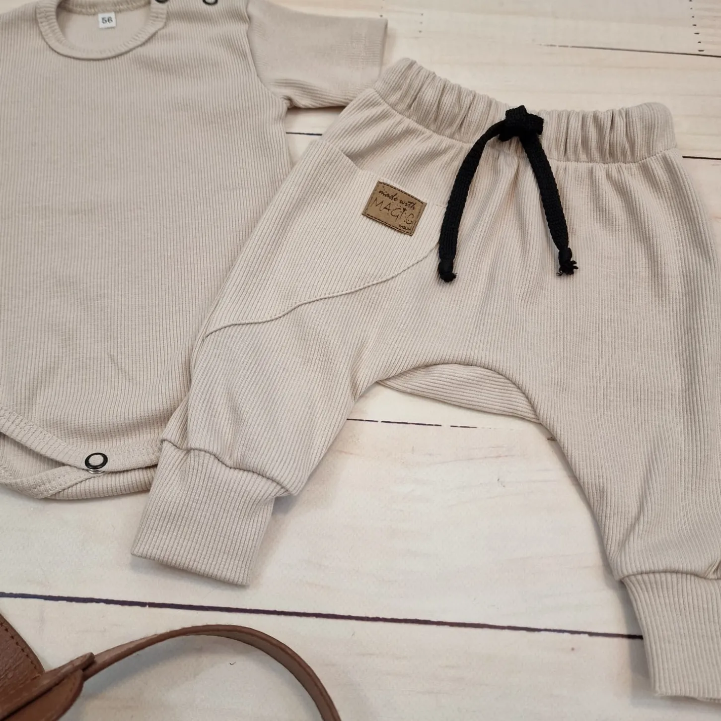 KAZUM 2 cz komplet body+spodnie 56-86 beige latte