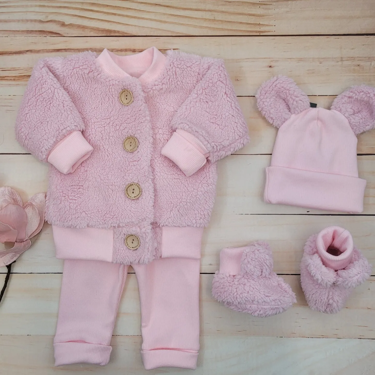 KAZUM 4cz komplet kurtka misiowa+spodnie na szelkach+czapka+buciki 56-86 pinky rose