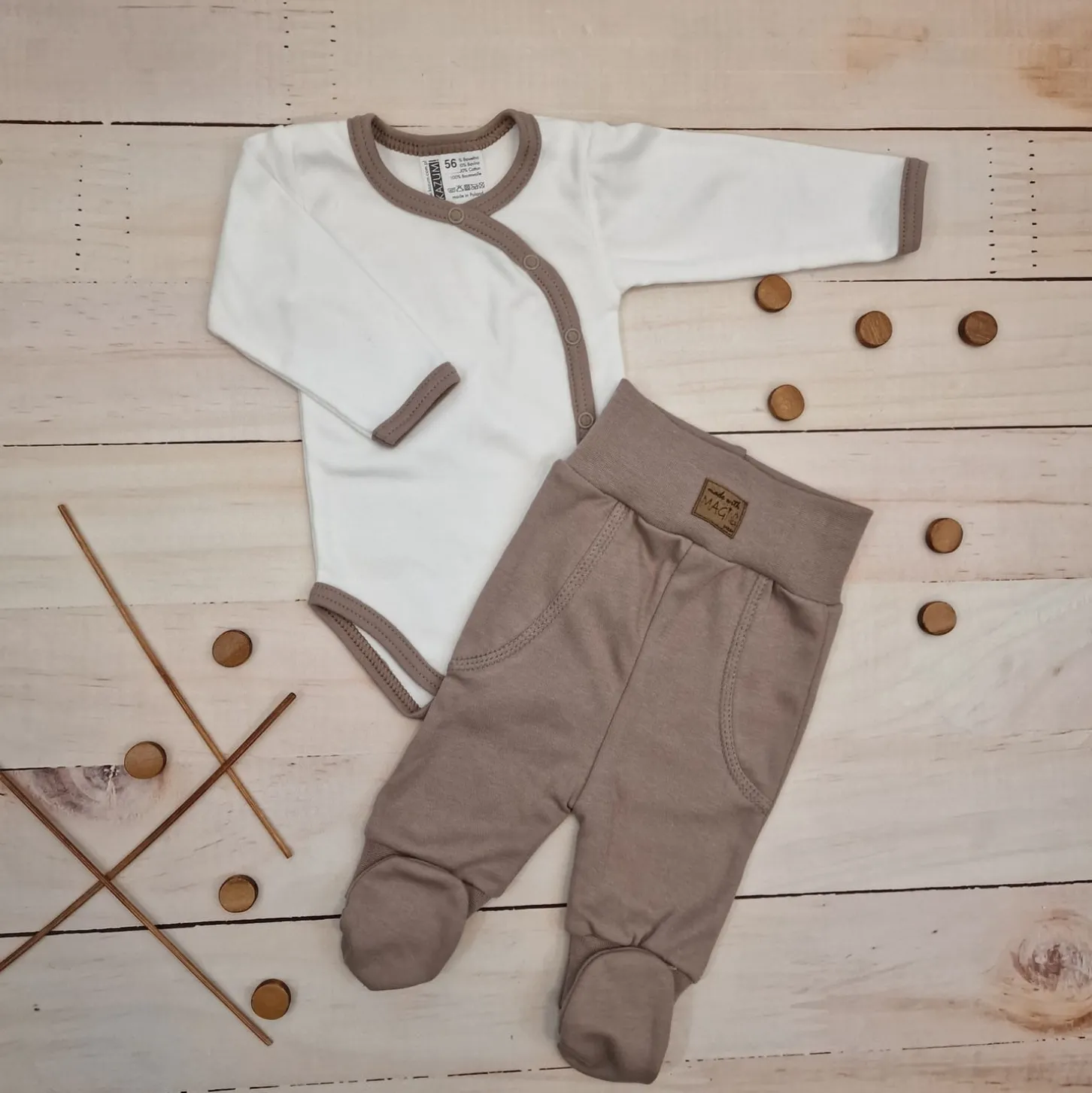KAZUM 2 cz komplet niemowlęcy body+półśpiochy sweet choco ostatnie sztuki 50