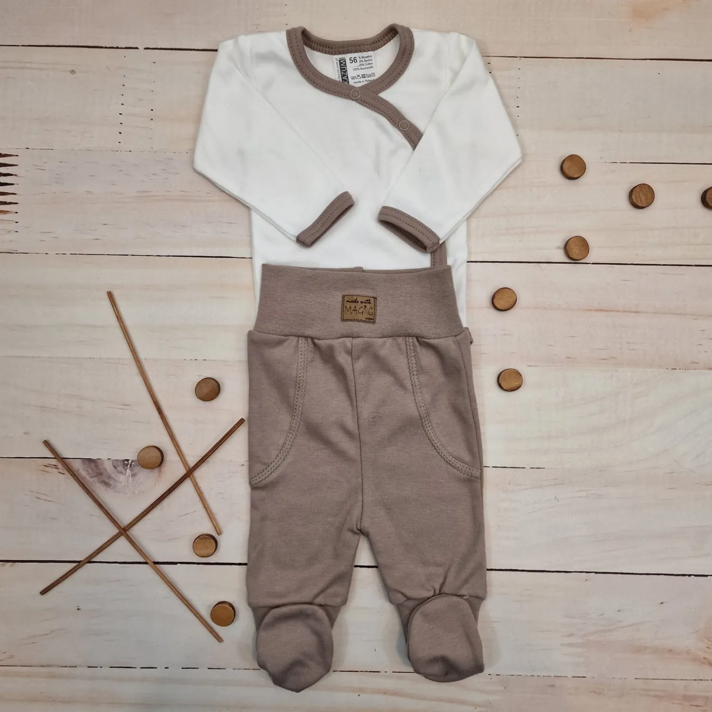 KAZUM 2 cz komplet niemowlęcy body+półśpiochy sweet choco ostatnie sztuki 50
