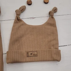 KAZUM 2 cz komplet rampers rozsuwany na zamek do samego dołu + czapka, dla chłopca 56-68 caffe mokka