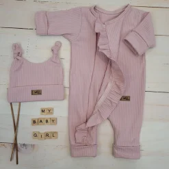 KAZUM 2 cz komplet rampers rozsuwany na zamek do samego dołu + czapka, dla dziewczynki 56-68 candy pink