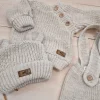 KAZUM 3 cz komplet Sweterek włóczkowy dziergany+legginsy włóczkowe na szelkach+czapka 56-86 cappuccino