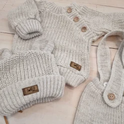 KAZUM 3 cz komplet Sweterek włóczkowy dziergany+legginsy włóczkowe na szelkach+czapka 56-86 cappuccino