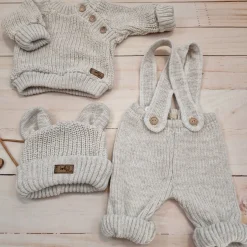 KAZUM 3 cz komplet Sweterek włóczkowy dziergany+legginsy włóczkowe na szelkach+czapka 56-86 cappuccino