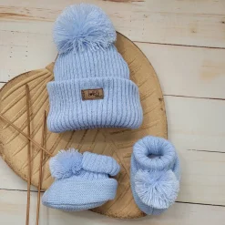 KAZUM 2 cz komplet włóczkowy czapka+buciki rozmiar 56-86 baby blue