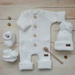 KAZUM 3 cz komplet włóczkowy pajacyk+czapka+buciki 56-86 coconut