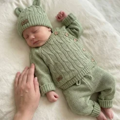 KAZUM 3 cz komplet włóczkowy rosnący z dzieckiem - sweterek, spodnie i czapka 56-86 olive green