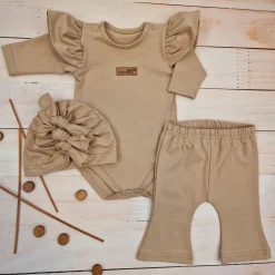 KAZUM 3cz piękny komplet body + spodnie dzwony + czapka 56-86 cappuccino vibe