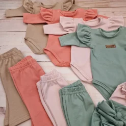 KAZUM 3cz piękny komplet body + spodnie dzwony + czapka 56-86 mango tango