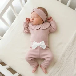 KAZUM 3 cz piękny komplet prążkowany body z kołnierzykiem+legginsy z kokardką 56-86 CORAL PINK