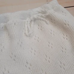 KAZUM 4cz włóczkowy komplet ażurkowy z falbanką 56-68 porcelain white
