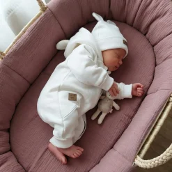 KAZUM Kombinezon z cienkiej ocieplanej dresówki bez stóp + czapka ivory 56-86