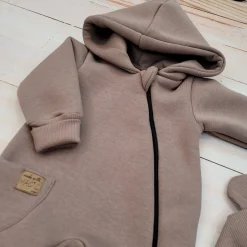 KAZUM Kombinezon z ocieplanej dresówki + czapka chocolate 56-86