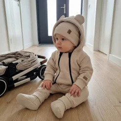 KAZUM Kombinezon z ocieplanej dresówki bez stóp + czapka + buciki 56-86 alabaster beige