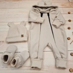 KAZUM Kombinezon z ocieplanej dresówki bez stóp + czapka + buciki 56-86 alabaster beige