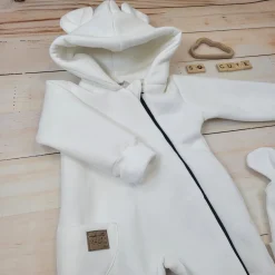 KAZUM Kombinezon z ocieplanej dresówki bez stóp + czapka ivory 56-86