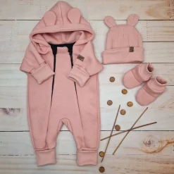 KAZUM Kombinezon z ocieplanej dresówki bez stóp + czapka + buciki coral pink 56-86