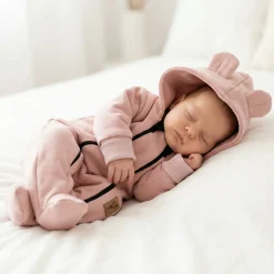 KAZUM Kombinezon z ocieplanej dresówki powder pink 56-86