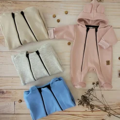 KAZUM Kombinezon z ocieplanej dresówki powder pink 56-86