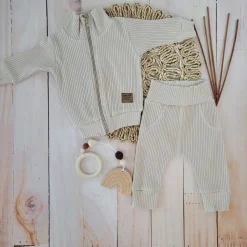 KAZUM Prążkowany komplet dres bluza bez kaptura + spodnie beige latte ostatnie sztuki 56, 68, 74