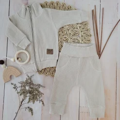 KAZUM Prążkowany komplet dres bluza bez kaptura + spodnie beige latte ostatnie sztuki 56, 68, 74